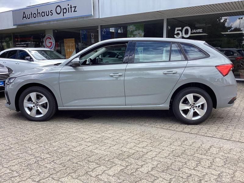 Neu Skoda Scala 116 PS (85 kW) 2025 Grau Kleinwagen