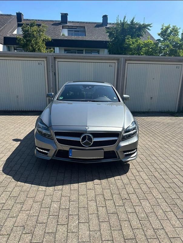 Silber Gebraucht 2014 Mercedes CLS350 AMG line Coupé | 25.400 € (Fairer Preis) - Bild 1/4