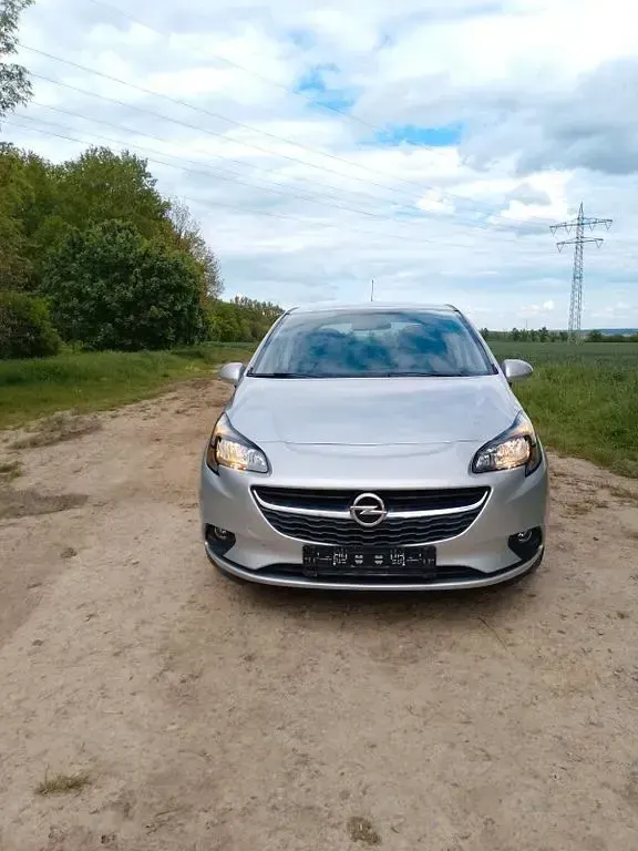 Używany Opel Corsa Active 90 KM (66 kW) 2017 Srebrny Hatchback