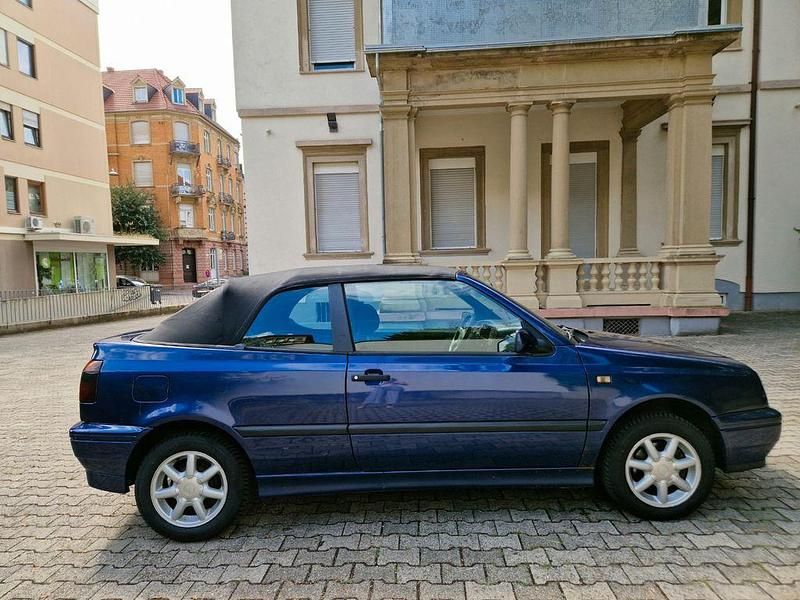 Blau Gebraucht 1994 VW Golf Cabriolet Cabrio | 2.200 € - Bild 1/4