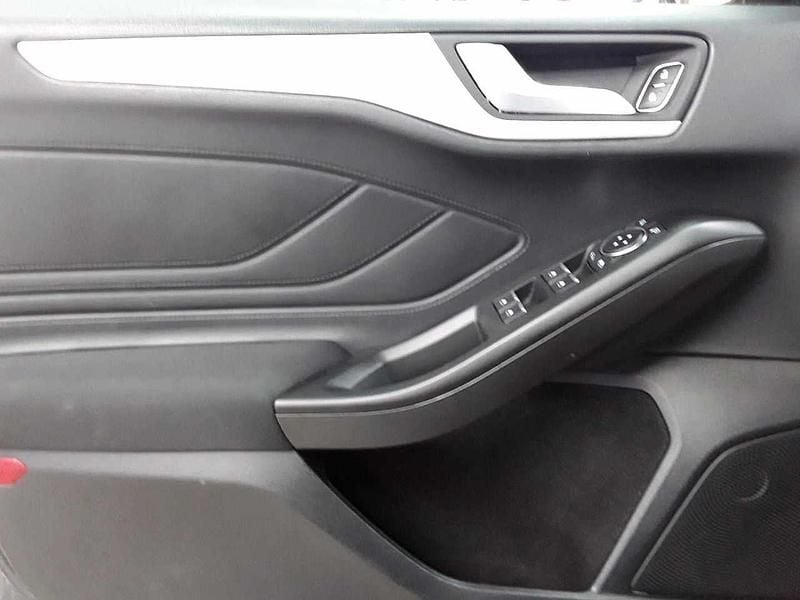 Gebraucht Ford Focus Cool & Connect 120 PS (88 kW) 2020 Pantherblau metallic Kombi