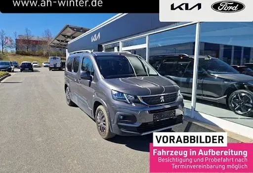 Gebraucht Peugeot Rifter Allure 131 PS (96 kW) 2020 Gris platinium Van / Kleinbus