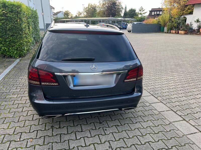 Gebraucht 2013 Mercedes E350 Avantgarde Kombi | 9.900 € (Fairer Preis) - Bild 1/4