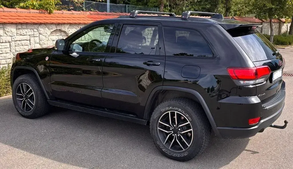Gebraucht Jeep Grand Cherokee Trailhawk 250 PS (183 kW) 2020 Schwarz SUV