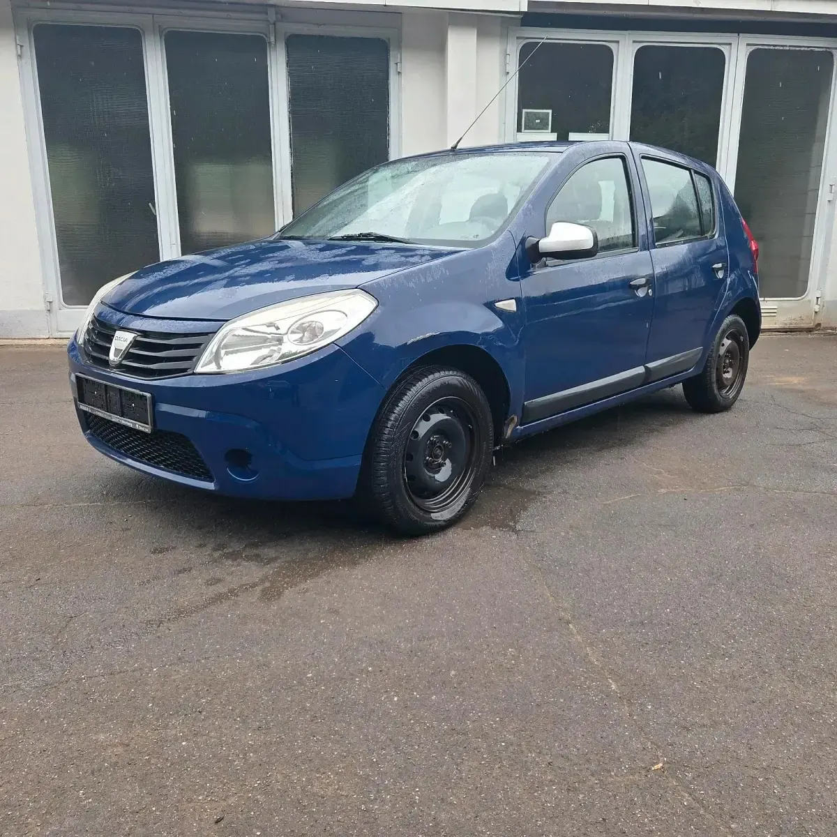Gebraucht Dacia Sandero 75 PS (55 kW) 2009 Blau Kleinwagen