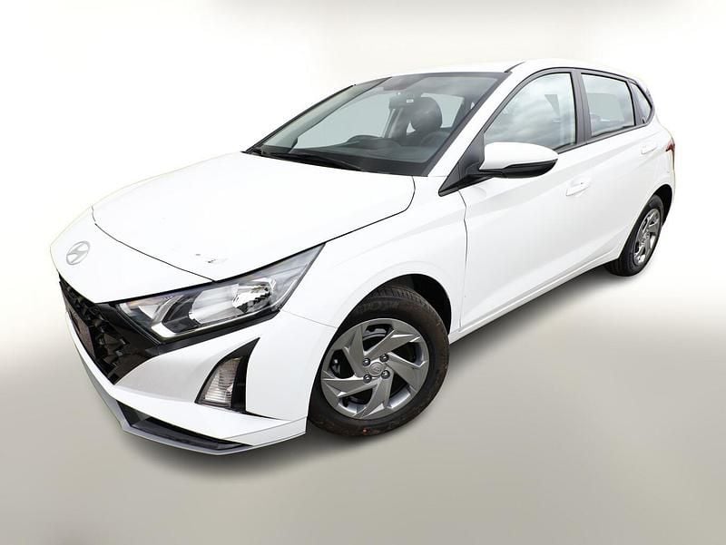 Neu Hyundai i20 Select 90 PS (66 kW) 2025 Atlas white Kleinwagen