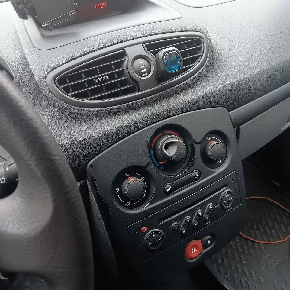 Usata Renault Clio II 65 CV (47 kW) 2006 Blu Utilitaria