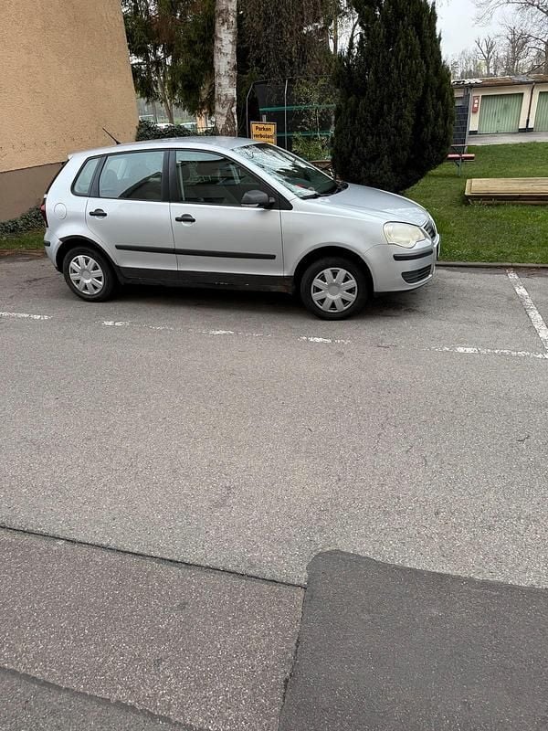 Gebraucht VW Polo 75 PS (55 kW) 2005 Silber Kleinwagen