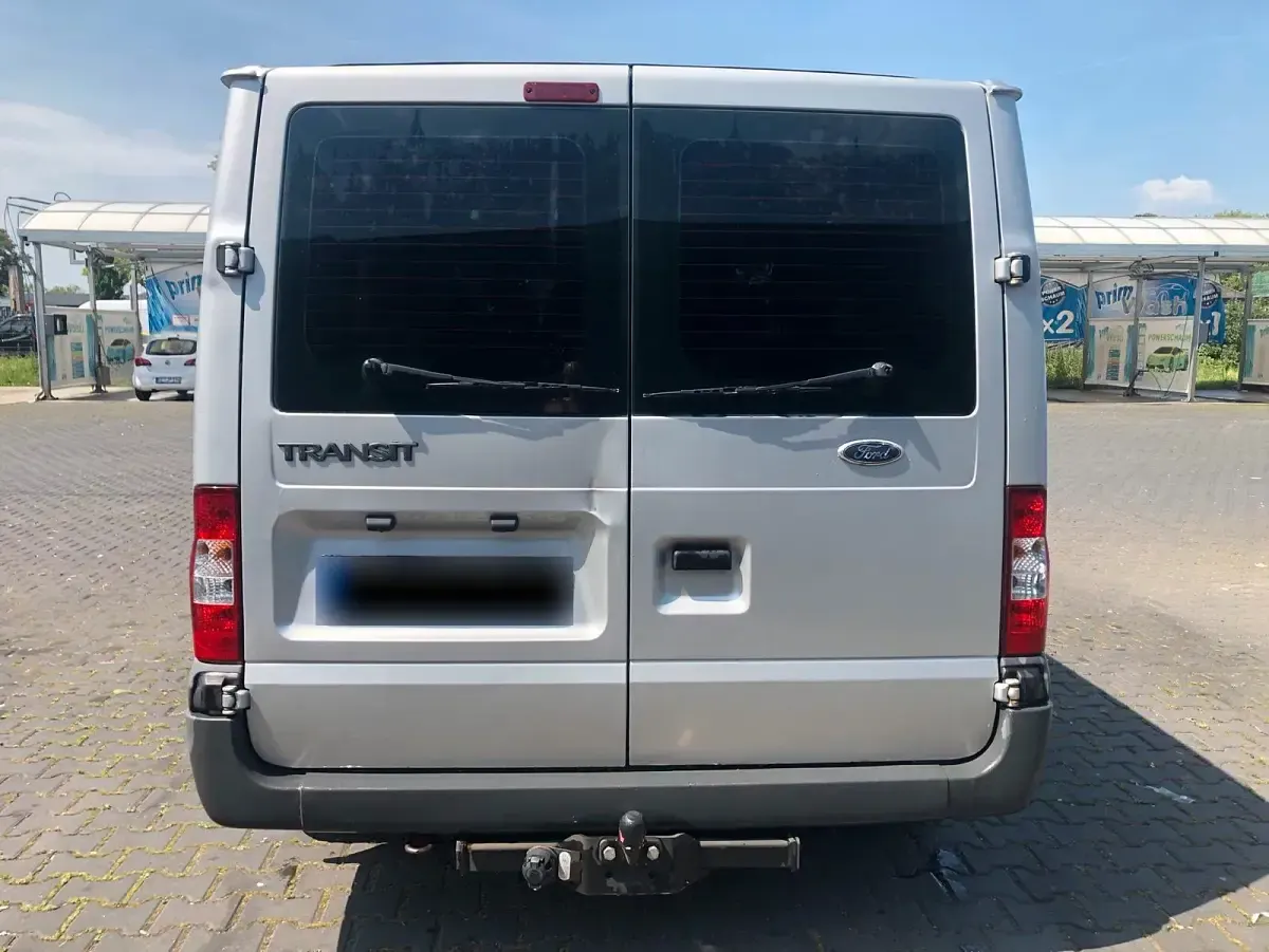 Gebraucht Ford Transit 85 PS (62 kW) 2010 Silber Van / Kleinbus