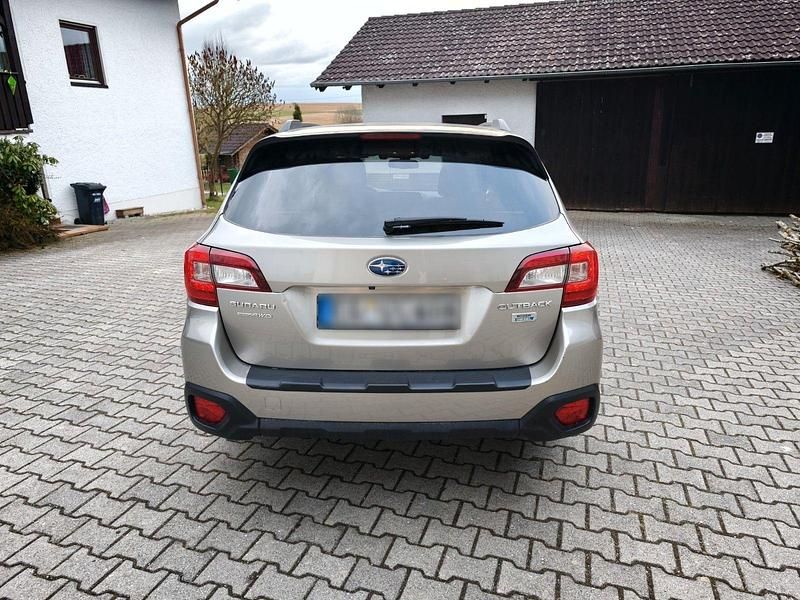Käytetty Subaru Outback 150 HP (110 kW) 2016 Peessi Farmari