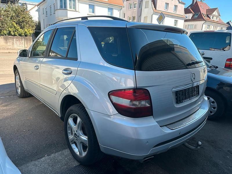 Gebraucht Mercedes ML320 224 PS (164 kW) 2006 SUV