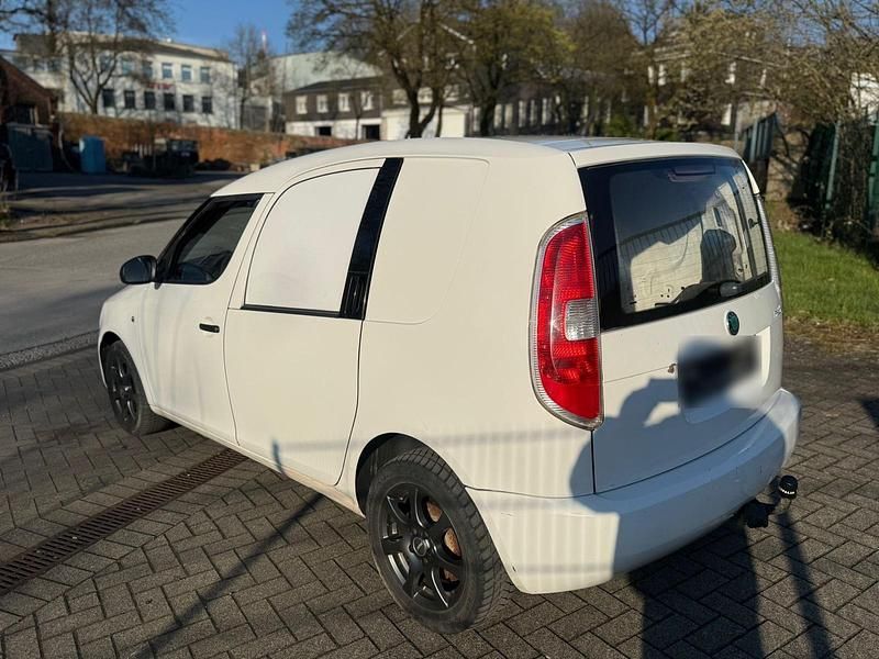 Gebraucht Skoda Roomster 75 PS (55 kW) 2012 Weiß Van / Kleinbus