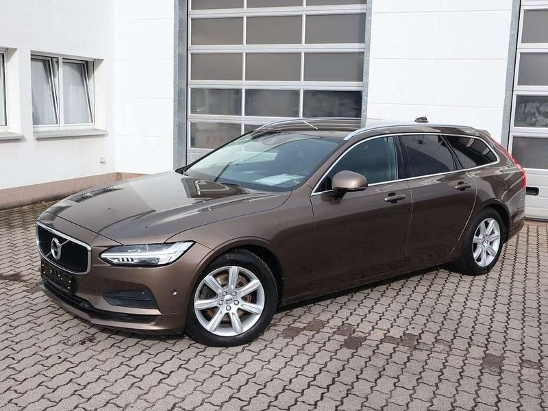 Gebraucht Volvo V90 Momentum 190 PS (139 kW) 2016 Twilight bronze Kombi