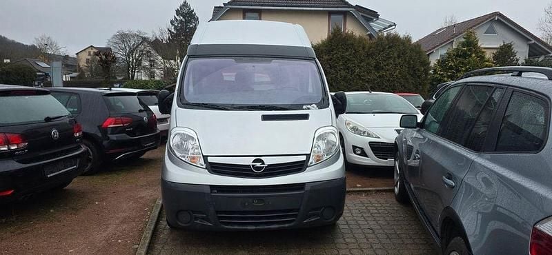 Gebraucht Opel Vivaro 114 PS (83 kW) 2007 Silber Van / Kleinbus