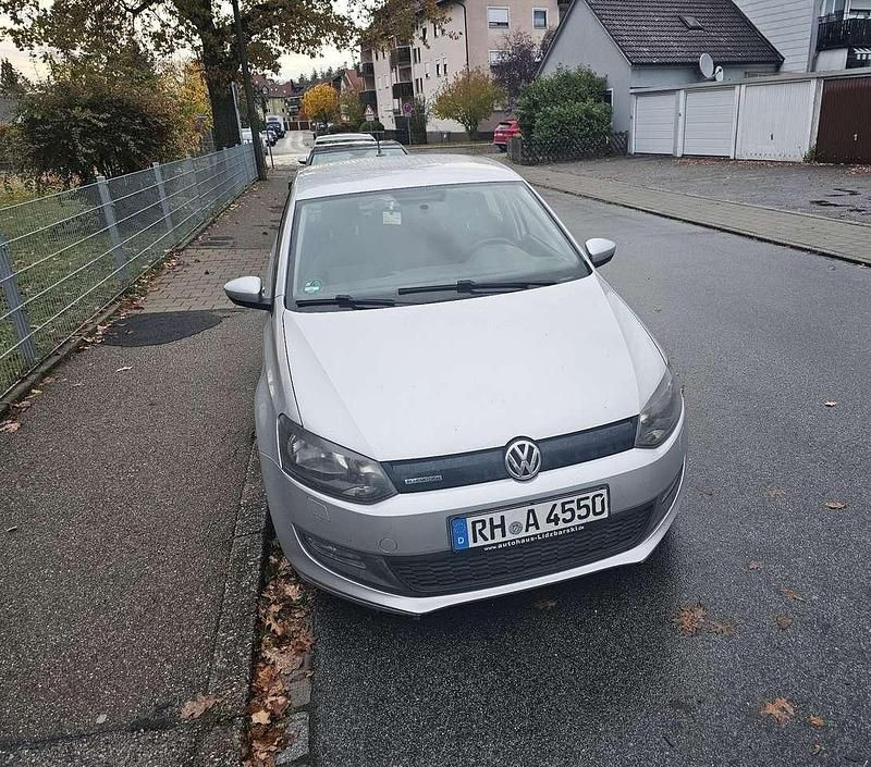 Grau Gebraucht 2011 VW Polo Trendline Kleinwagen | 4.200 € (Etwas zu teuer) - Bild 1/4