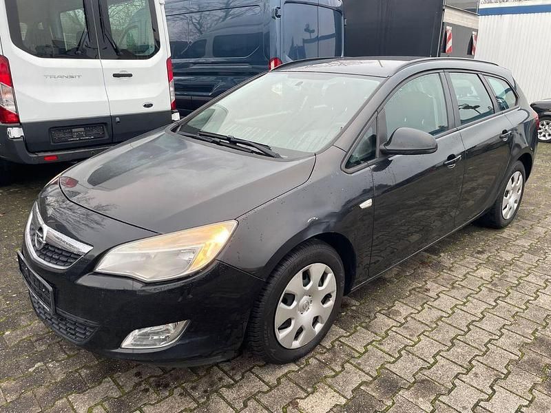 Gebraucht Opel Astra 110 PS (80 kW) 2012 Schwarz Limousine