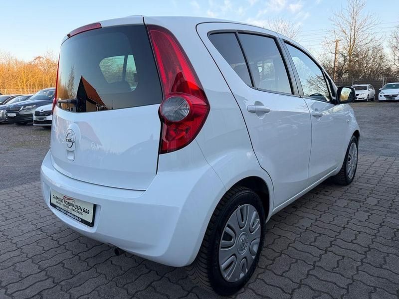 Gebraucht Opel Agila Edition 94 PS (69 kW) 2013 Weiß Kleinwagen