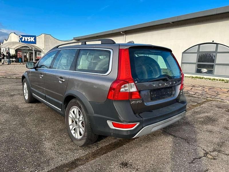 Gebraucht Volvo XC70 Summum 185 PS (136 kW) 2008 Grau Kombi