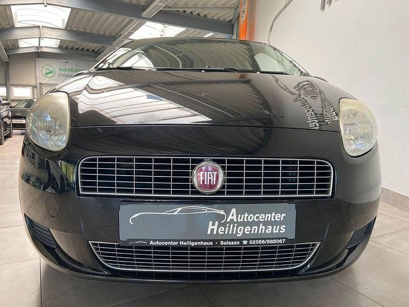 Gebraucht Fiat Grande Punto Dynamic 77 PS (56 kW) 2009 Schwarz Kleinwagen