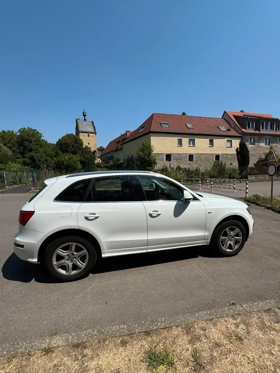 Gebraucht Audi Q5 143 PS (105 kW) 2011 Weiß SUV