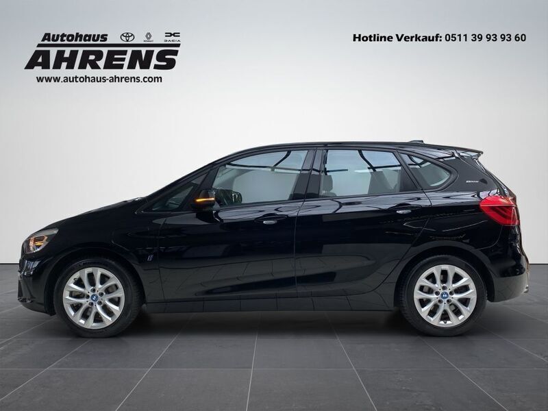 Gebraucht BMW 225 Active Tourer Advantage 224 PS (164 kW) 2017 Schwarz Van / Kleinbus