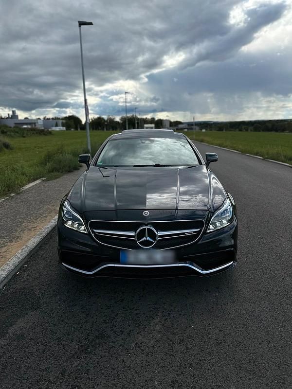 Schwarz Gebraucht 2015 Mercedes CLS63 AMG AMG Coupé | 49.000 € (Superpreis) - Bild 1/4