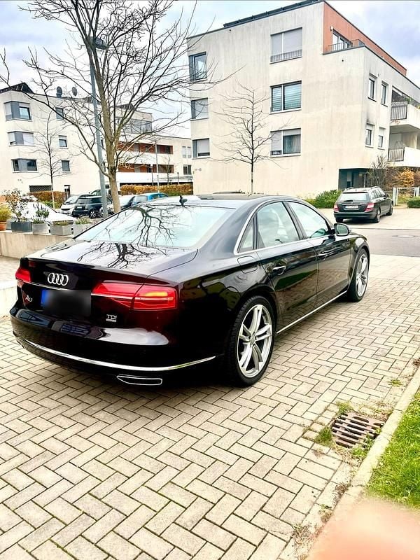 Gebraucht Audi A8 Ambiente 262 PS (192 kW) 2015 Schwarz Limousine