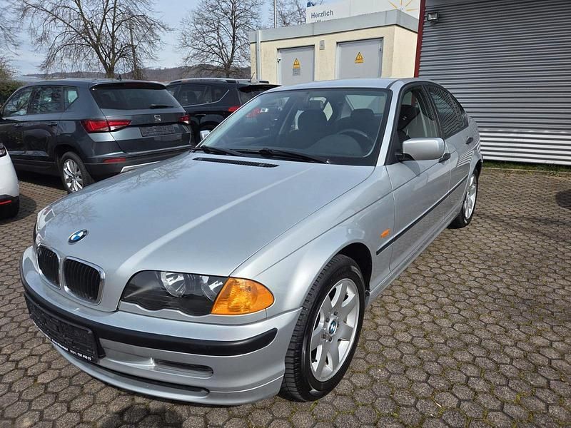 Gebraucht BMW 318 116 PS (85 kW) 1999 Silber Limousine