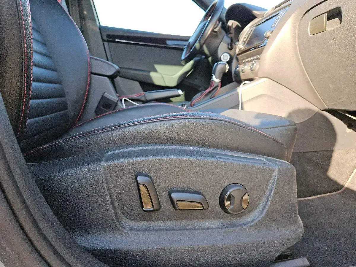 Gebraucht Skoda Octavia RS 230 PS (169 kW) 2016 Weiß Kombi