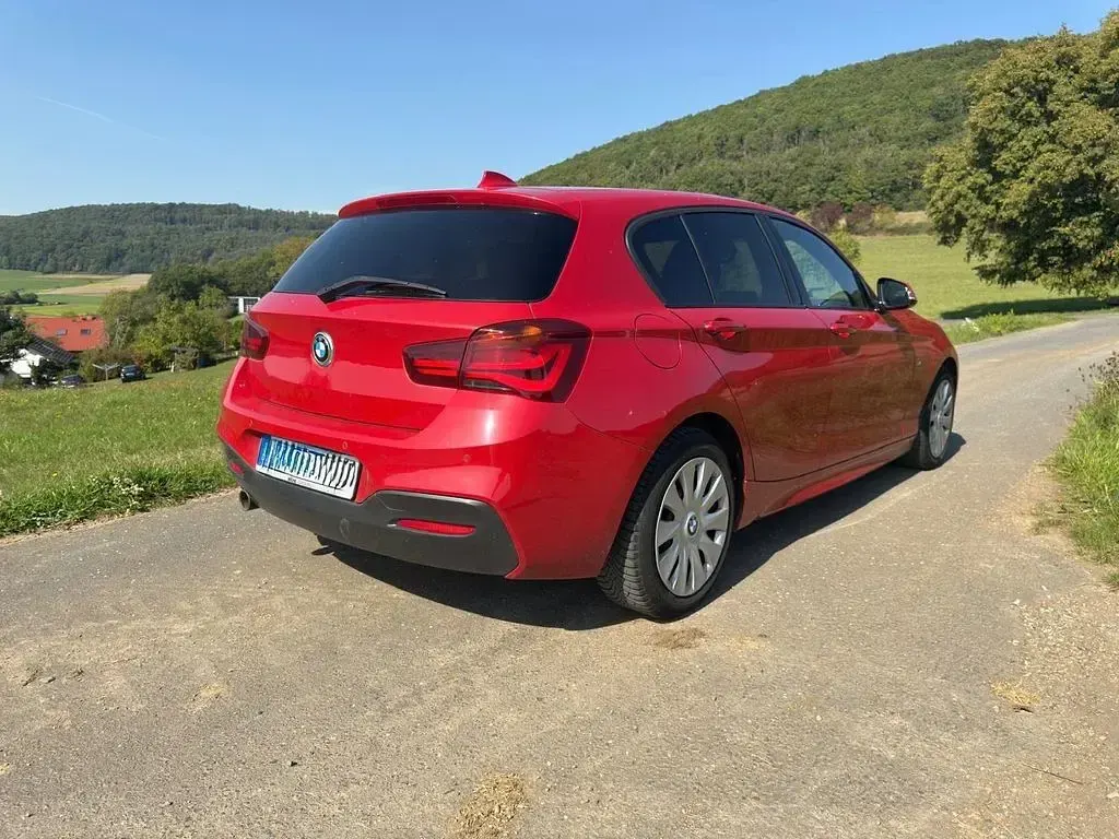 Gebraucht BMW 118 M Sport 136 PS (100 kW) 2018 Rot Limousine