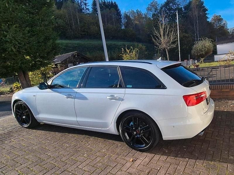 Gebraucht Audi A6 S-Line 245 PS (180 kW) 2013 Weiß Kombi