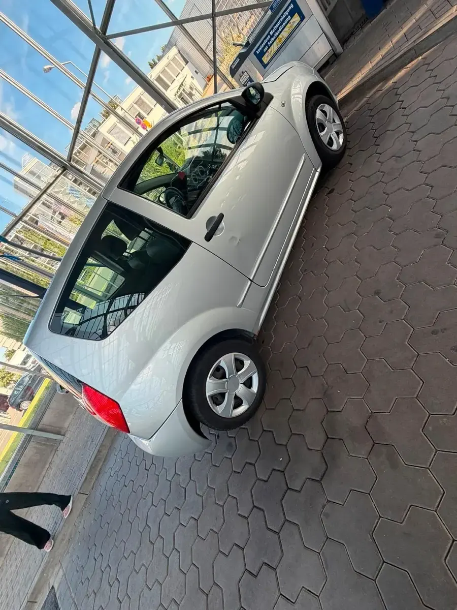 Gebraucht Citroën C2 75 PS (55 kW) 2008 Silber Kleinwagen