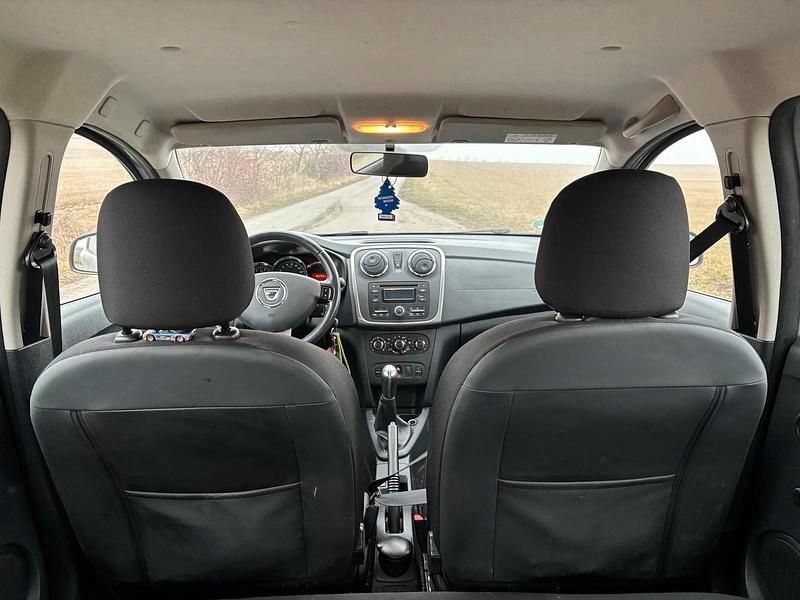 Gebraucht Dacia Sandero 90 PS (66 kW) 2016 Silber Kleinwagen