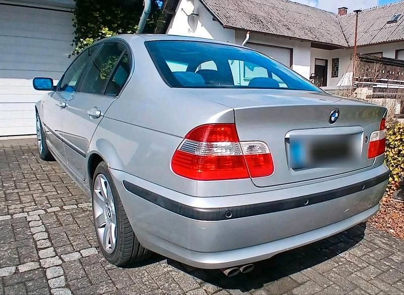 Gebraucht BMW 320 170 PS (125 kW) 2002 Silber Limousine