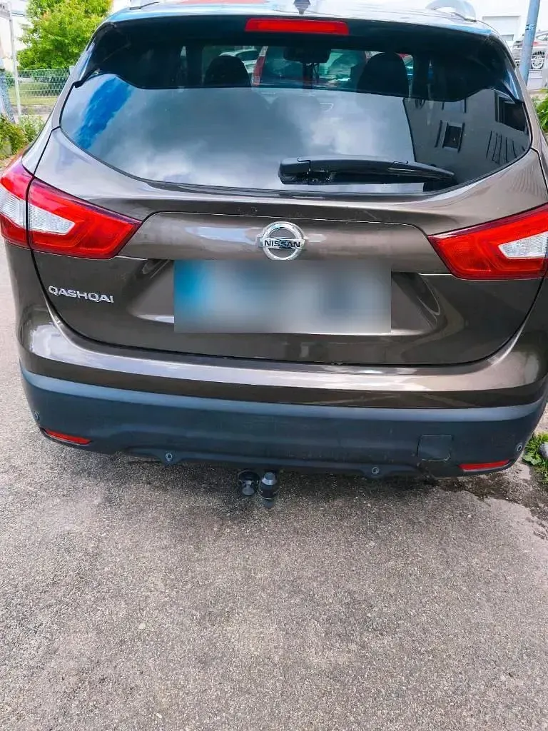 Gebraucht Nissan Qashqai N-Connecta 116 PS (85 kW) 2017 Braun SUV