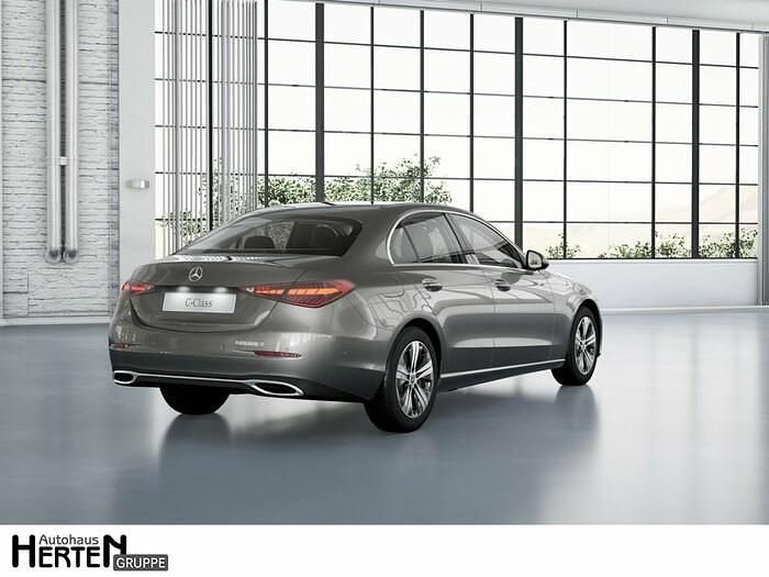 Gebraucht Mercedes C180 Avantgarde 170 PS (125 kW) 2022 Mojavesilber Limousine