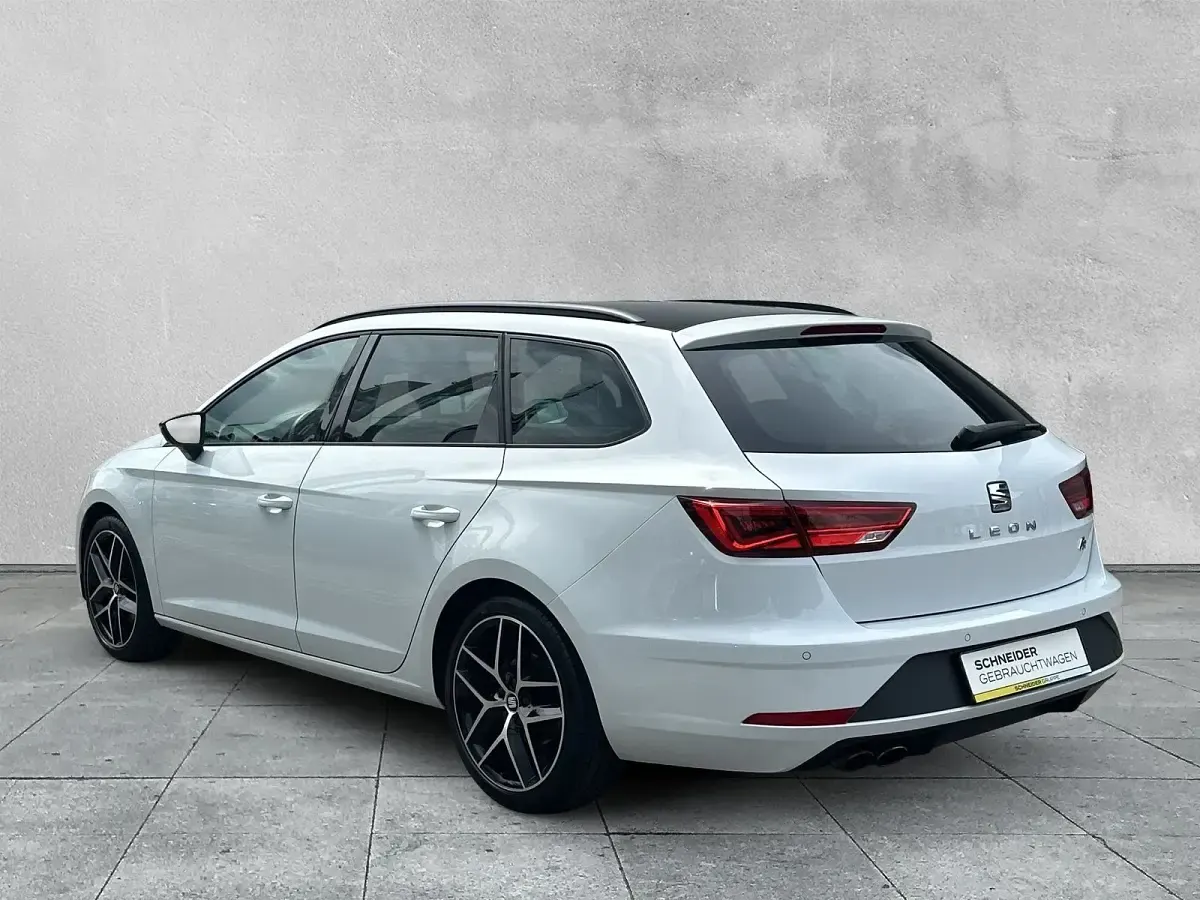 Gebraucht Seat Leon ST FR 179 PS (131 kW) 2018 Weiß Kombi