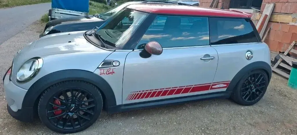 Gebraucht Mini John Cooper Works 211 PS (155 kW) 2011 Silber Kleinwagen
