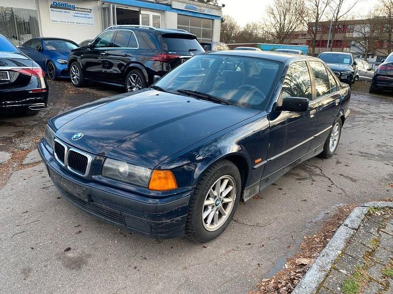 Second-hand BMW 320 Performance 150 CP (110 kW) 1996 Albastru Berlinǎ