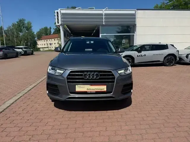 Gebraucht Audi Q3 Basis 150 PS (110 kW) 2016 Grau SUV