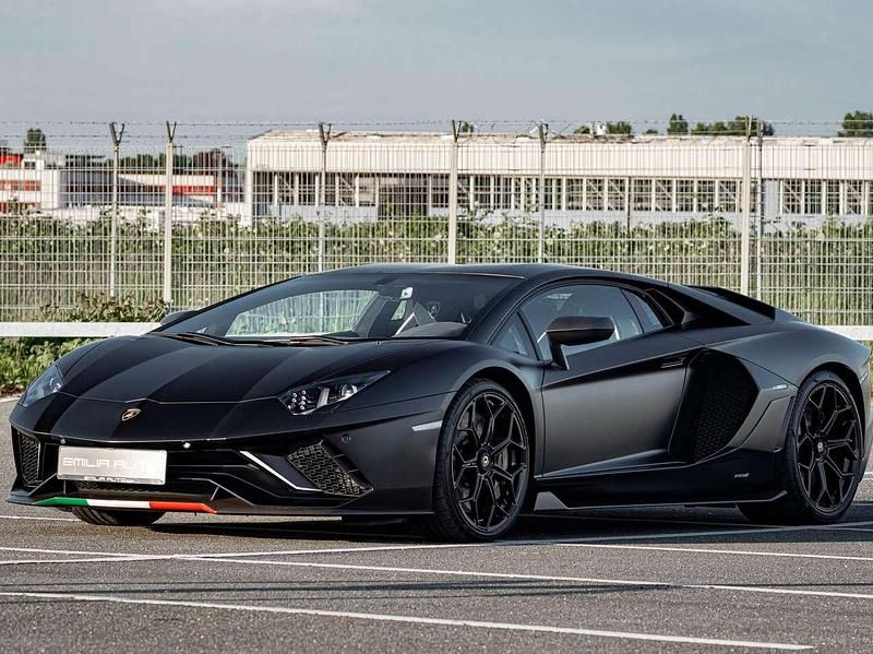 Nero nemesis Gebraucht 2022 Lamborghini Aventador Coupé | 679.000 € - Bild 1/4