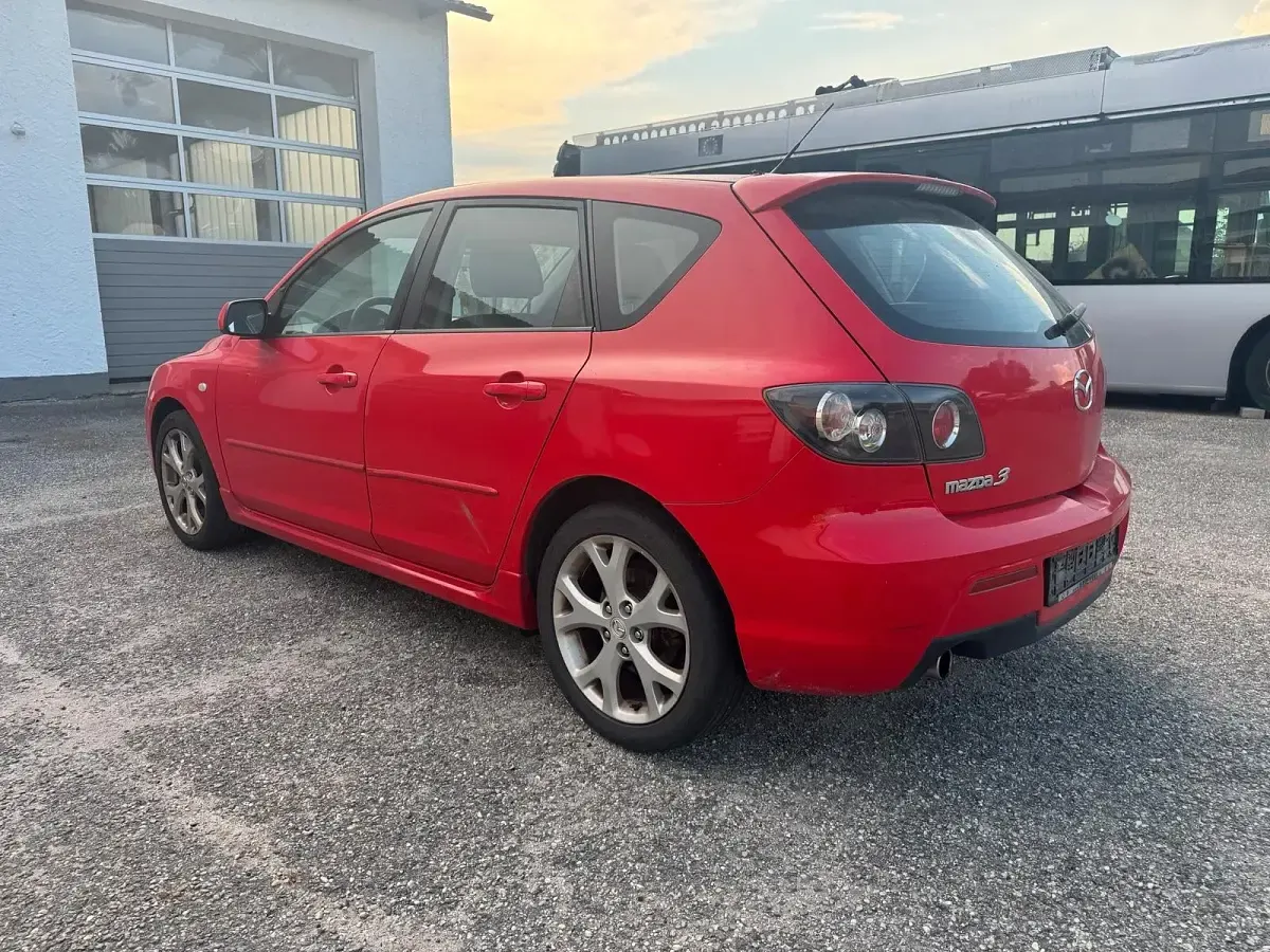 Gebraucht Mazda 3 150 PS (110 kW) 2007 Rot Limousine