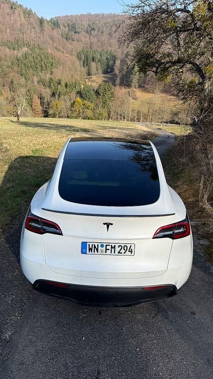 Gebraucht Tesla Model Y Standard Range 219 kW (299 PS) 2023 Weiß SUV
