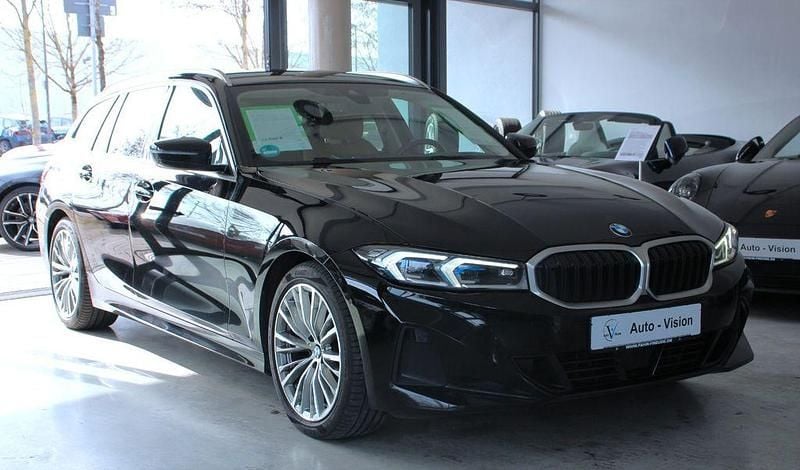 Gebraucht BMW 320 Performance 190 PS (139 kW) 2022 Schwarz Limousine
