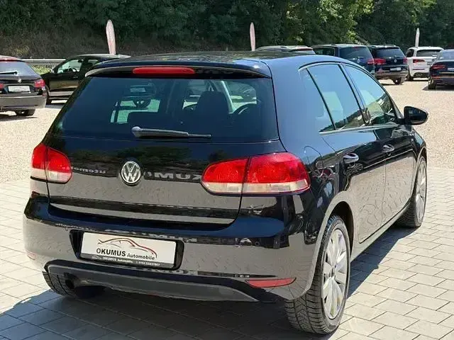 Gebraucht VW Golf VI Match 105 PS (77 kW) 2012 Andere Limousine
