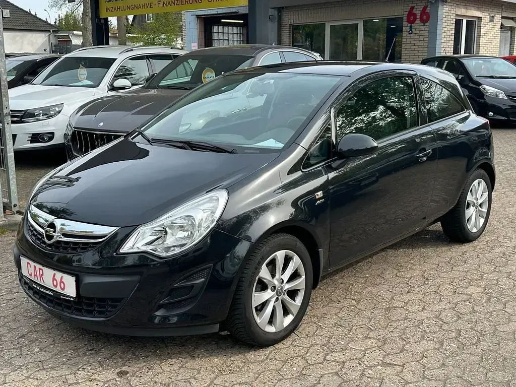 Second-hand Opel Corsa Active 69 CP (50 kW) 2013 Negru Hatchback