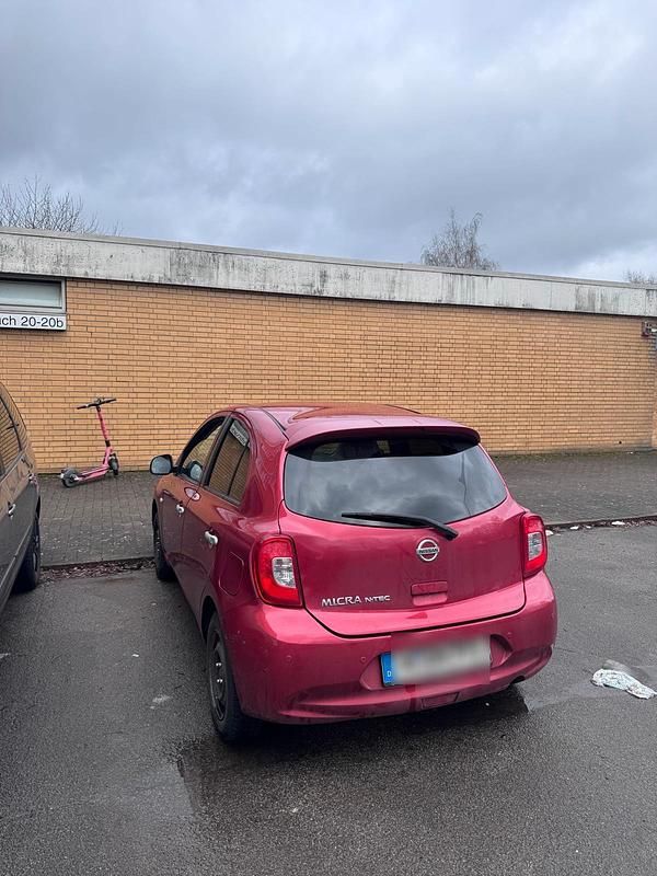 Gebraucht Nissan Micra 98 PS (72 kW) 2016 Rot Kleinwagen