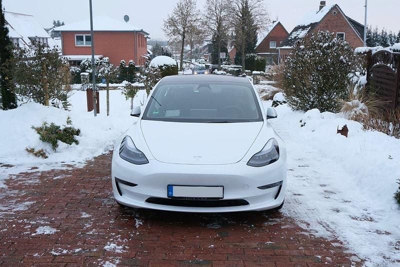 Gebraucht Tesla Model 3 Long Range AWD 366 kW (498 PS) 2023 Weiß Limousine