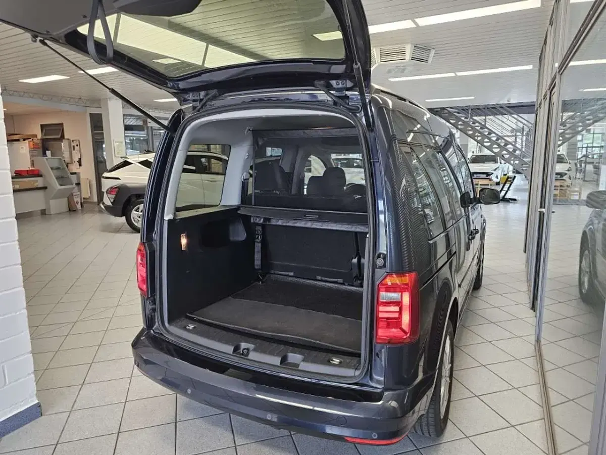 Gebraucht VW Caddy Comfortline 125 PS (91 kW) 2017 Nightshadebluemet. Van / Kleinbus