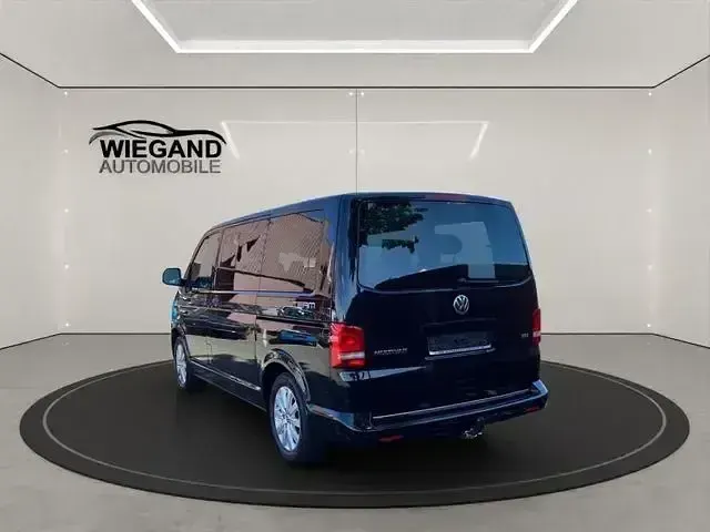 Usado VW Multivan Comfortline 2011 Andere Monovolumen